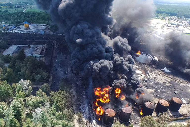 Improper Storage of Raw Materials A Leading Cause of Oil Refinery